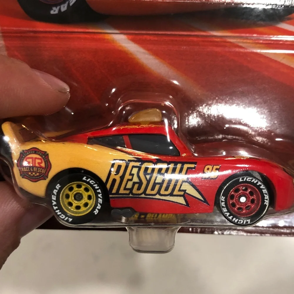 Mattel Disney Pixar Car Lighting McQueen Rescue Car